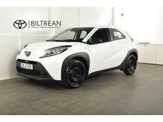 toyota aygo x 1.0 play spi moms