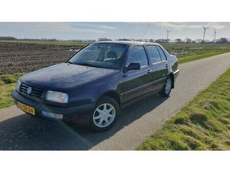 volkswagen vento - 1.8 cl atlantic