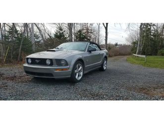 2009 mustang gt convertible v-8