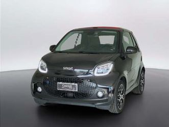 smart fortwo cabrio eq cabrio prime del 2021 usata a mosciano sant'angelo