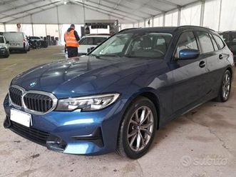 bmw 318i touring sport aut nav tetto cam unipro iv