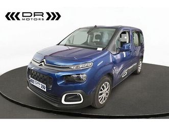 citroen berlingo 5 zits - camera - apple carplay