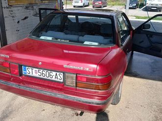 toyota carina 2