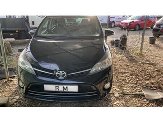 toyota verso 7 lugares setembro/15