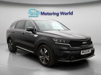 kia sorento 1.6 t-gdi 13.8kwh 4 suv 5dr petrol plug-in hybrid auto awd euro 6 (s/s) (261 bhp) third row suv 2023, 24170 miles, £39000 - 33219970 - exchangeandma