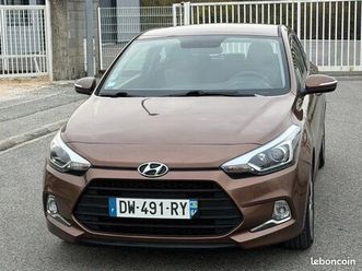 hyundai i20 coupé 1.2i 84 intuitive (2015, 161000 km)