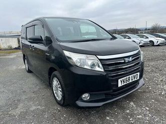 noah 1.8 vvt-h hybrid 7 seats ulez free