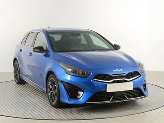 kia ceed gt line 1.5 t-gdi serv.kniha, navigácia, tempomat