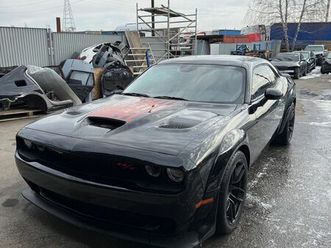 dodge challenger