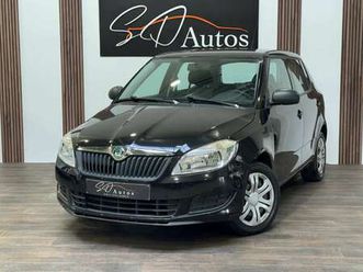 * 40.000km * garantie 12mois * carnet * car play *