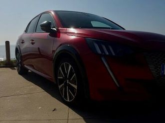 peugeot 208 gt line novembro/19