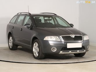 skoda octavia scout 2.0 tdiscout , 4x4, čr,1.maj za 5 800 €