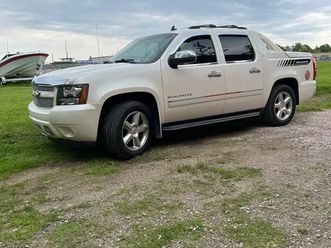 2012 chevy avalanche ltz