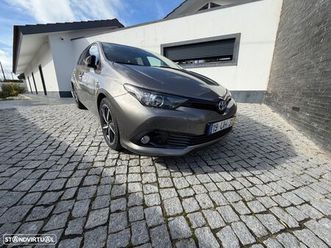 toyota auris 1.8 hsd comfort +p.techno+p.sport