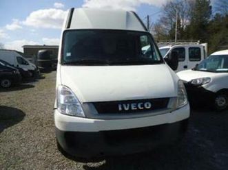 ② iveco daily l3h2,2.3 d ,135 pk ,195 dkm ,3250+( export) — camionnettes & utilitaires — 2ememain