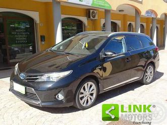 link motors: toyota auris sw 1.8 hybrid/benzina