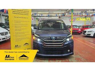 toyota voxy 1.8 hybrid 7 seats 2015 ulez free petrol/electric hybrid automatic