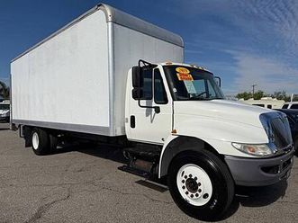 2019 international durastar 4300 24 ft box truck w/ liftgate