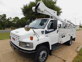 2009 gmc c5500 bucket truck cable runner. diesel
