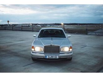 5.4l v12 / silber/blau / historie
