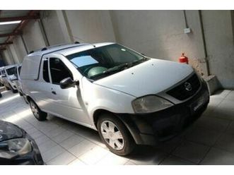 2017 nissan np200 1.6 a/c safety pack