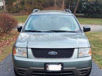 look! low mileage. 2005 ford freestyle awd