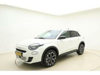 fiat 600, 1.2 hybrid la prima | camera | lederen bekleding | stoelverwarming | 18'' lichtmetalen velgen | elektrische achterklep | led ver