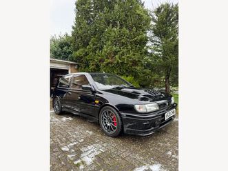 2.0 gti-r hatchback 3dr petrol manual (220 bhp)