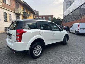 mahindra xuv500 2.2 16v fwd w6 4x4 pochi km