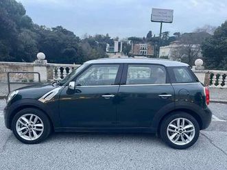 interni in pelle chiara