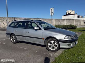 toyota avensis sw 1.6 luna