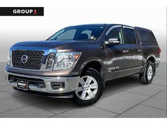 used 2018 nissan titan sv