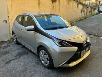 aygo 5p 1.0 x-play tss