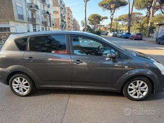 toyota corolla verso 2.2 d 136cv - 7 posti -