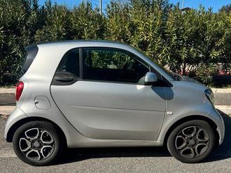 smart fortwo 2017 - grigio chiaro