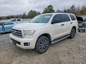 toyota sequoia platinum* 5.7* v8* подгрев* камера* кейлес