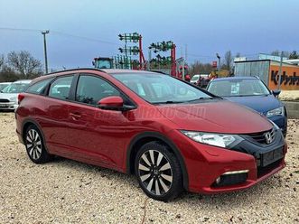 honda civic tourer 1.6 ctdi sport navigáció tolatókamera ülésfűtés 17'alukerék tempomat