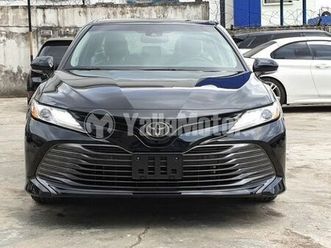 used toyota camry 2018