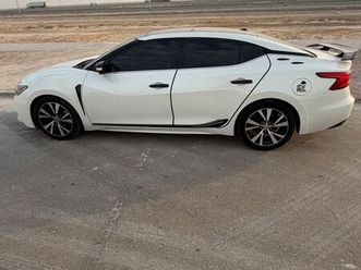 used nissan maxima 3.5l sr 2017