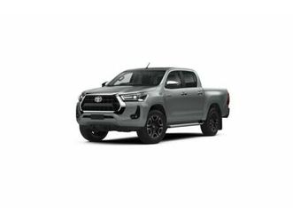 toyota hilux 2.8 d a/t 4wd porte double cab invincible nuova a mosciano sant'angelo