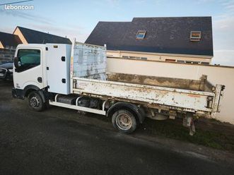 camion benne nissan nt 400