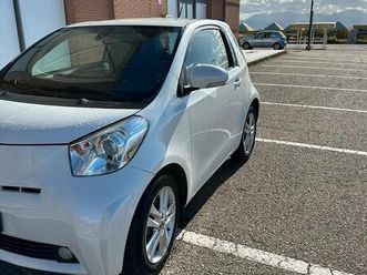 toyota iq 1.3 automatica