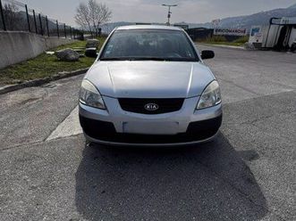 kia rio 2