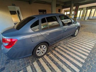 renault symbol privilège hi-flex 1.6 16v 4p 2011