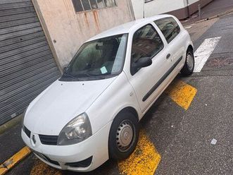 renault clio ii 1.5 dci - 2 places économique et fiable