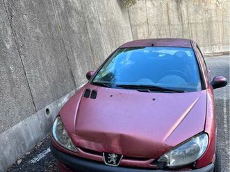 peugeot 206 - 1.4 hdi 70-roulante- pièces ou remise en état