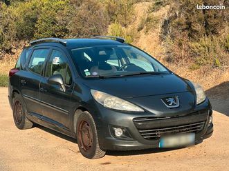peugeot 207 sw 1.6 vti 120 – 2009 – 150000 km – à réparer / joint de culasse
