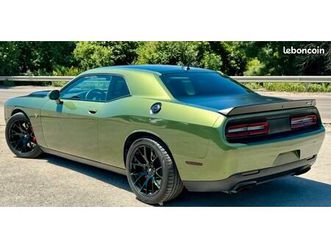 dodge challenger hellcat