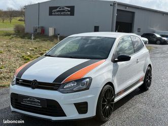 volkswagen polo r wrc / n°1752/2500 / 2.0 tsi 220 ch / boîte mécanique / série limitée / sièges semi-cuir alcantara / 75 500 km / suivi complet / entretien à jo