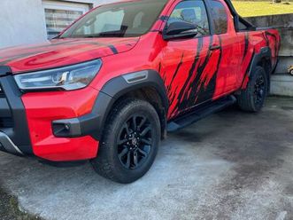 toyota hilux invincible 2.8l 204 cv